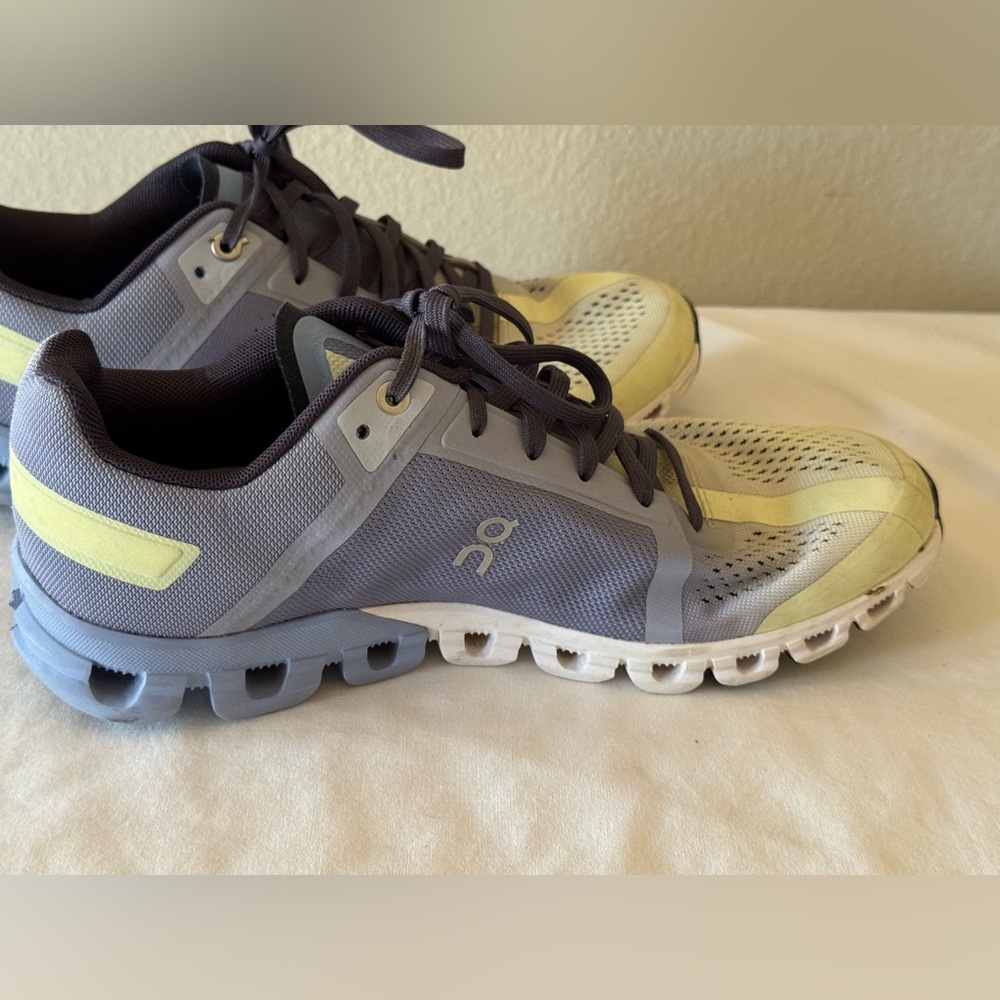 On Cloud Cloudflow Nimbus Seedling Running Walkin… - image 3